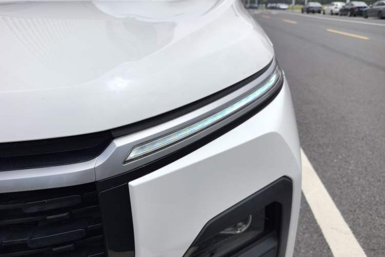 Used Baojun 530 2021 Global Car Anniversary Edition 1.5T CVT Prestige Connected Model 7 Seats Left Front Headlight