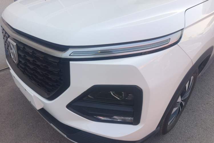 Used Baojun 530 2021 Global Car Anniversary Edition 1.5T CVT Luxury Model 5 Seats Left Front Headlight