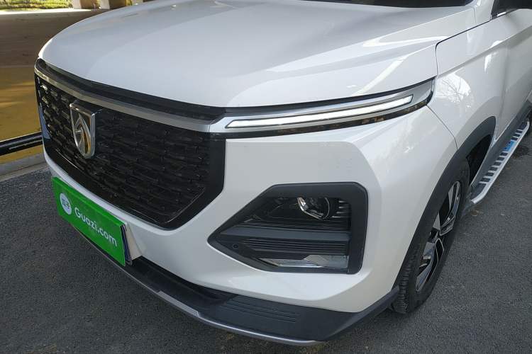 Used Baojun 530 2021 Global Car Anniversary Edition 1.5T CVT Prestige Connected Model 6 Seats Left Front Headlight