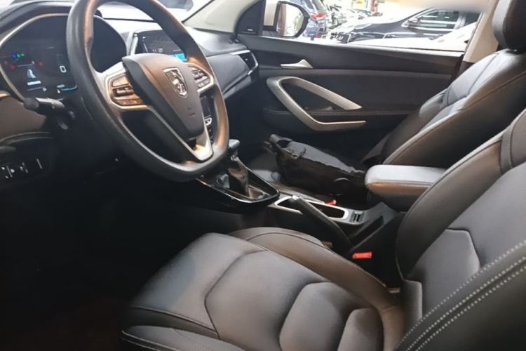 Used Baojun 530 2021 Global Car Anniversary Edition 1.5T CVT Luxury Model 6 Seats Left Front Seat
