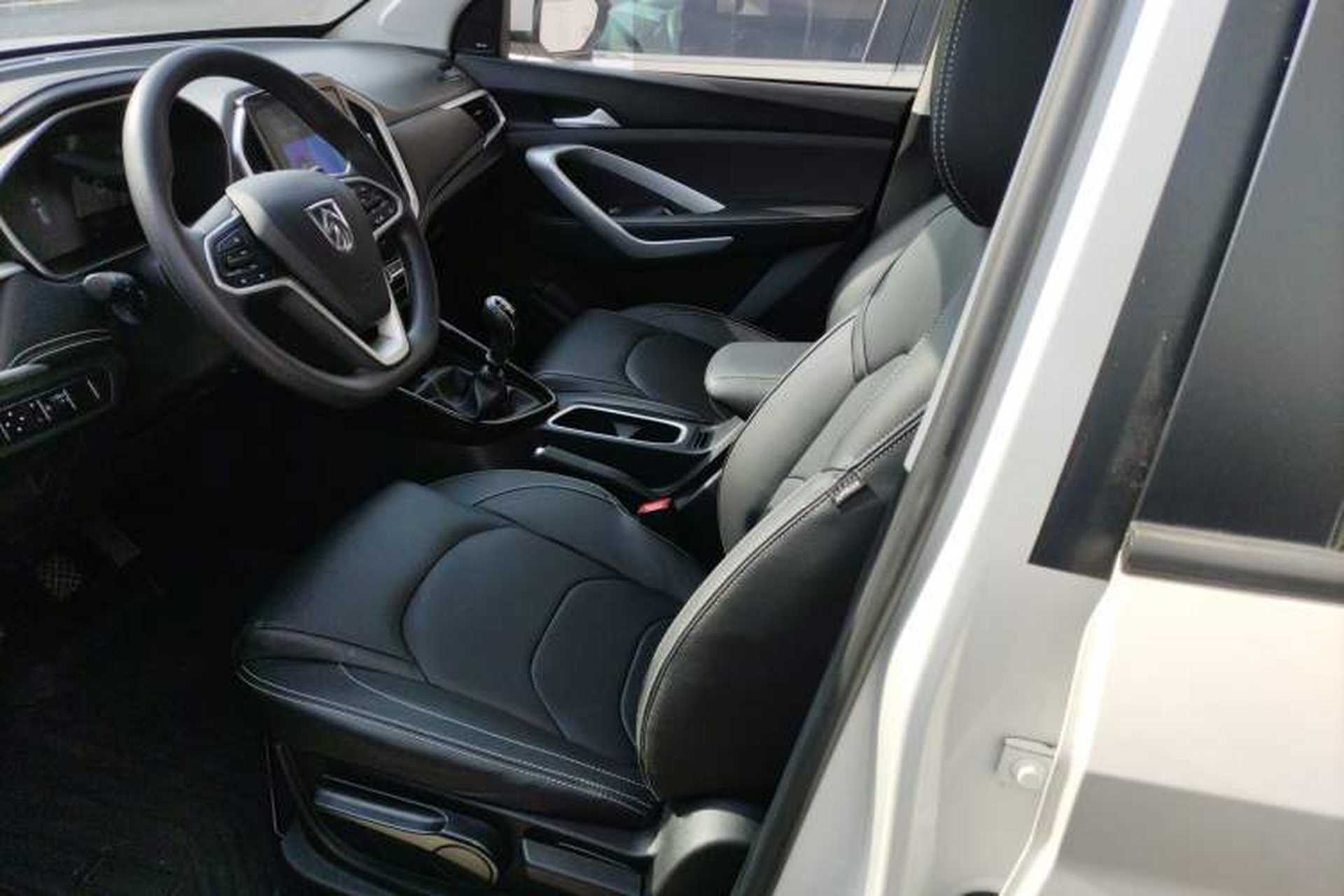 Used Baojun 530 2021 Global Car Anniversary Edition 1.5T Manual Luxury Model 7 Seats Left Front Seat