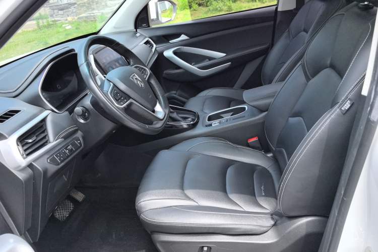 Used Baojun 530 2021 Global Car Anniversary Edition 1.5T CVT Prestige Connected Model 7 Seats Left Front Seat