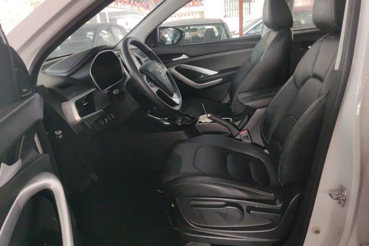 Used Baojun 530 2021 Global Car Anniversary Edition 1.5T CVT Luxury Model 7 Seats Left Front Seat