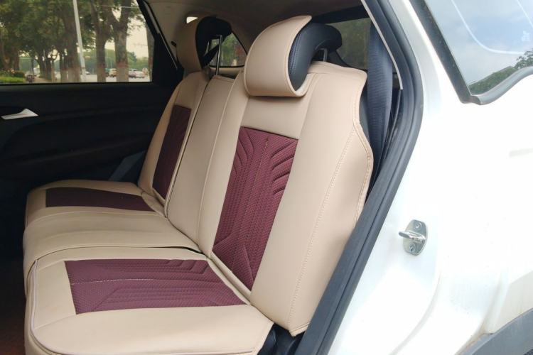 Used Baojun 530 2021 Global Car Anniversary Edition 1.5T Manual Comfort Version 7 Seats Left Rear Seat