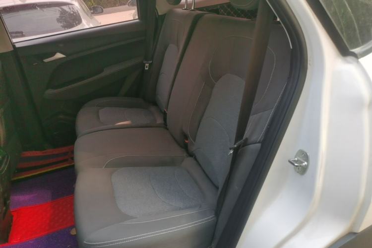 Used Baojun 530 2021 Global Car Anniversary Edition 1.5T Manual Comfort Model 5 Seats Left Rear Seat