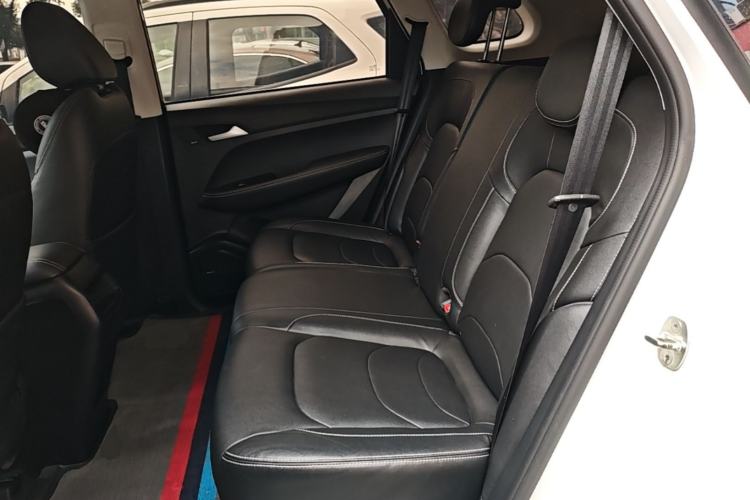 Used Baojun 530 2021 Global Car Anniversary Edition 1.5T Manual Luxury Model 5 Seats Left Rear Seat