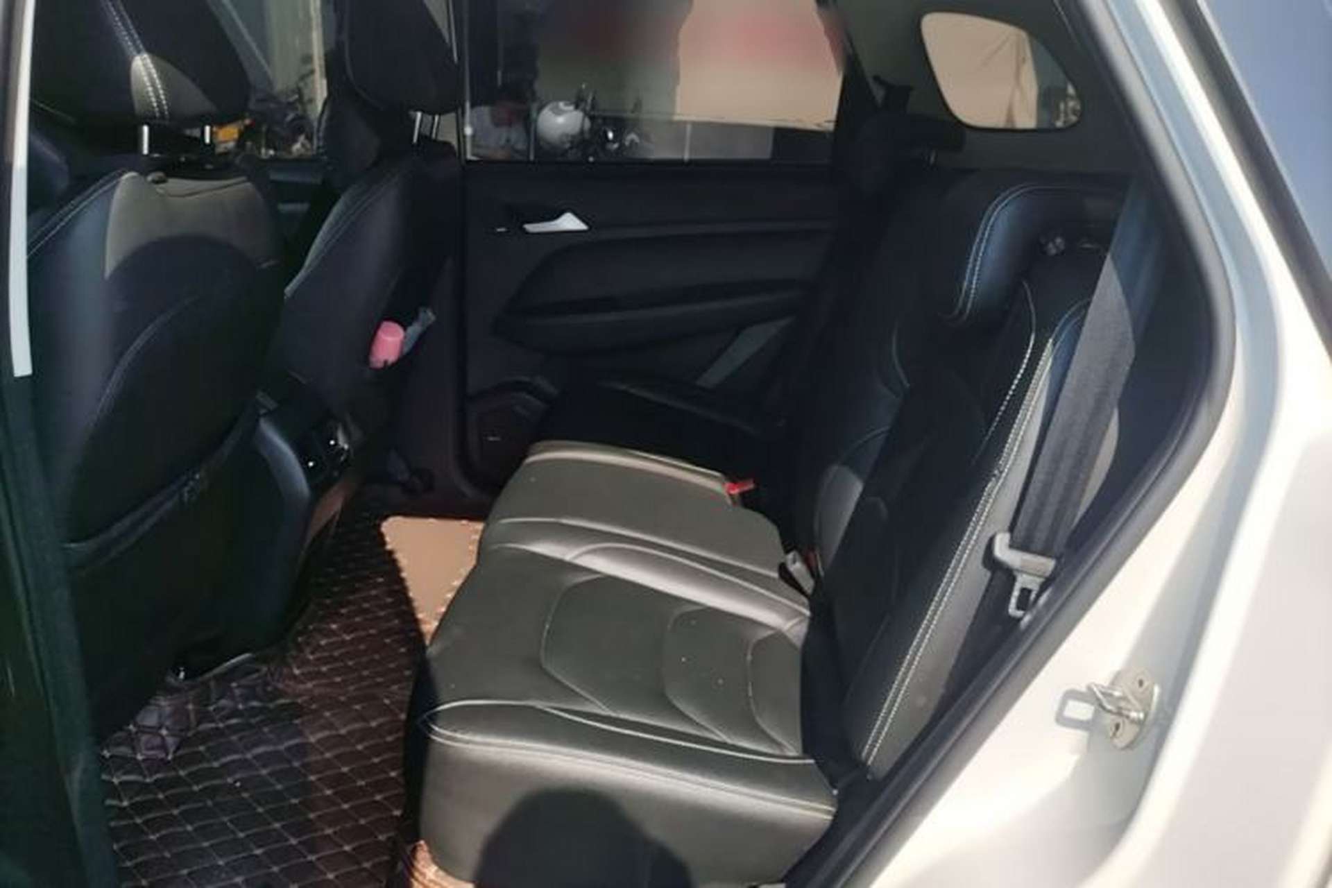 Used Baojun 530 2021 Global Car Anniversary Edition 1.5T CVT Prestige Connected Model 7 Seats Left Rear Seat