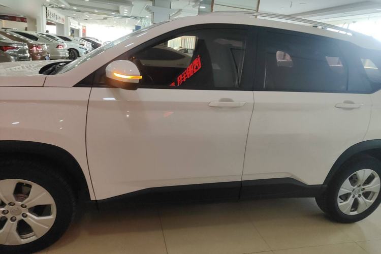 Used Baojun 530 2021 Global Car Anniversary Edition 1.5T Manual Comfort Model 5 Seats Left Side
