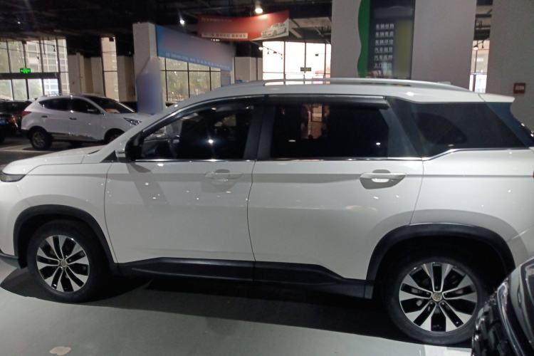 Used Baojun 530 2021 Global Car Anniversary Edition 1.5T CVT Prestige Connected Model 7 Seats Left Side