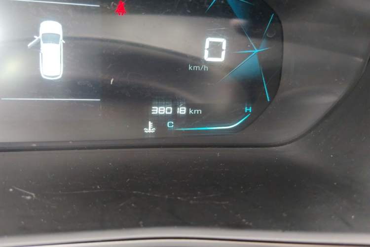 Used Baojun 530 2021 Global Car Anniversary Edition 1.5T Manual Comfort Version 7 Seats Odometer Close Up
