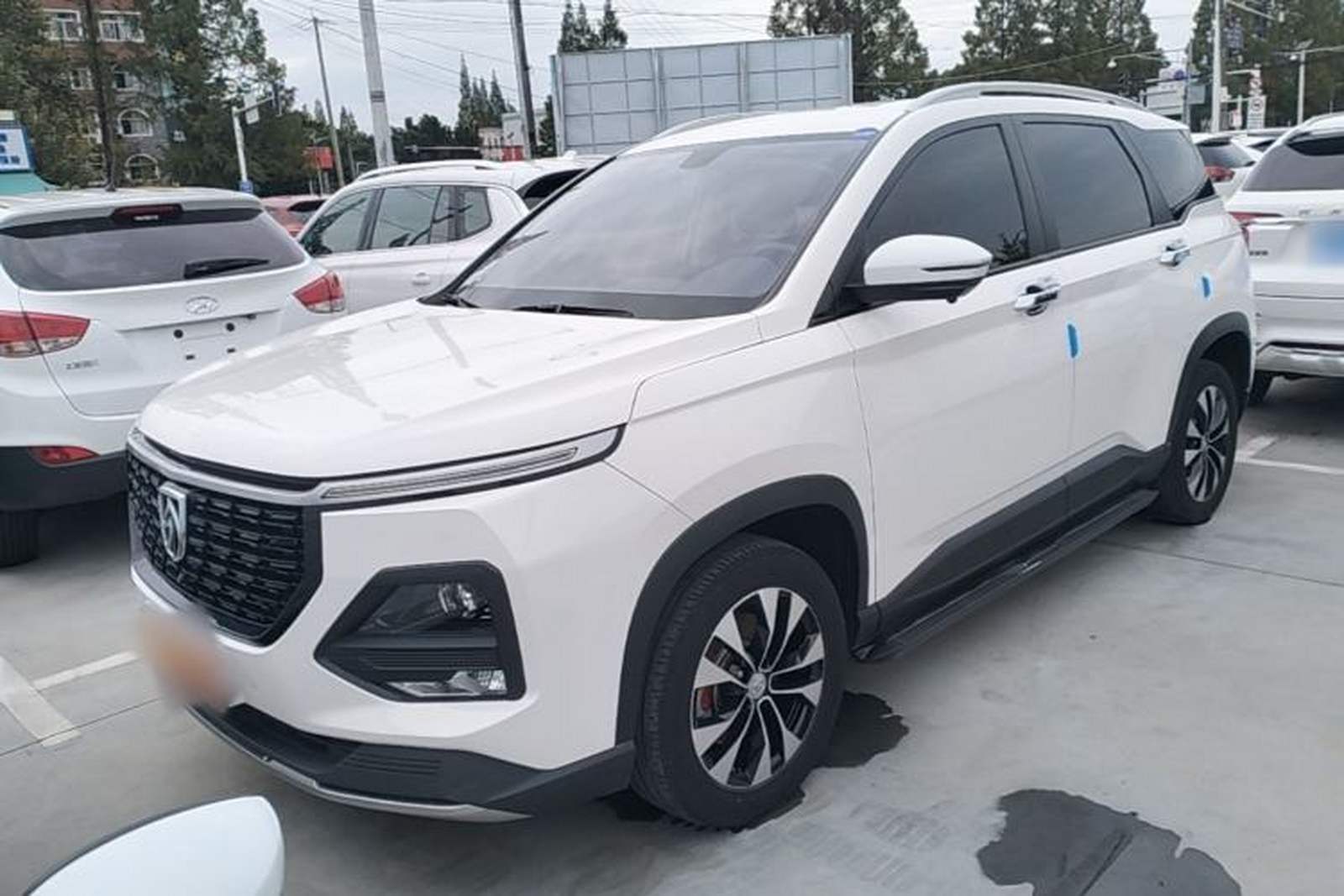 Фото Baojun с площадки