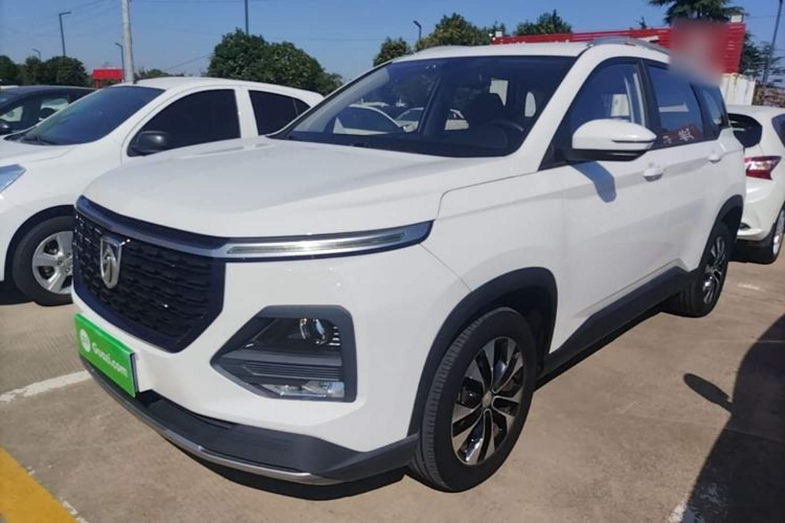 Фото Baojun с площадки