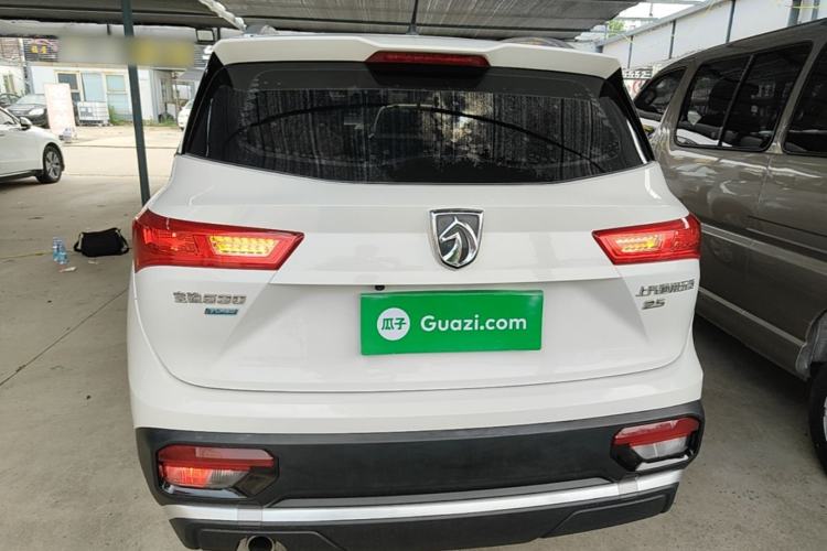 Used Baojun 530 2021 Global Car Anniversary Edition 1.5T Manual Comfort Model 6 Seats Rear