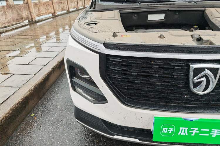 Used Baojun 530 2021 Global Car Anniversary Edition 1.5T CVT Prestige Connected Model 7 Seats Right Front Headlight