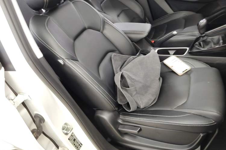 Used Baojun 530 2021 Global Car Anniversary Edition 1.5T Manual Luxury Model 7 Seats Right Front Seat