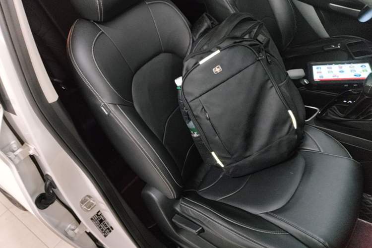 Used Baojun 530 2021 Global Car Anniversary Edition 1.5T CVT Luxury Model 7 Seats Right Front Seat