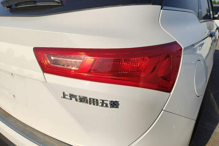 Used Baojun 530 2021 Global Car Anniversary Edition 1.5T CVT Prestige Connected Model 7 Seats Right Rear Taillight
