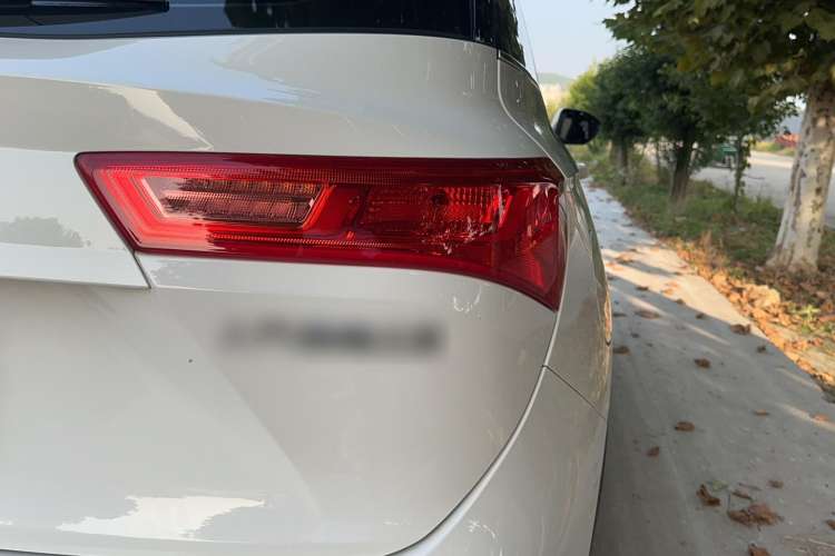 Used Baojun 530 2021 Global Car Anniversary Edition 1.5T CVT Prestige Connected Model 6 Seats Right Rear Taillight
