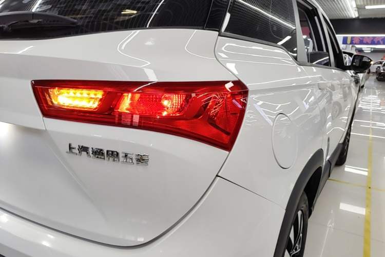 Used Baojun 530 2021 Global Car Anniversary Edition 1.5T Manual Luxury Model 7 Seats Right Rear Taillight