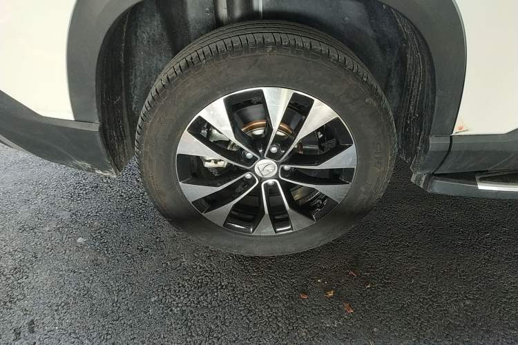 Used Baojun 530 2021 Global Car Anniversary Edition 1.5T CVT Prestige Connected Model 6 Seats Right Rear Wheel Hub