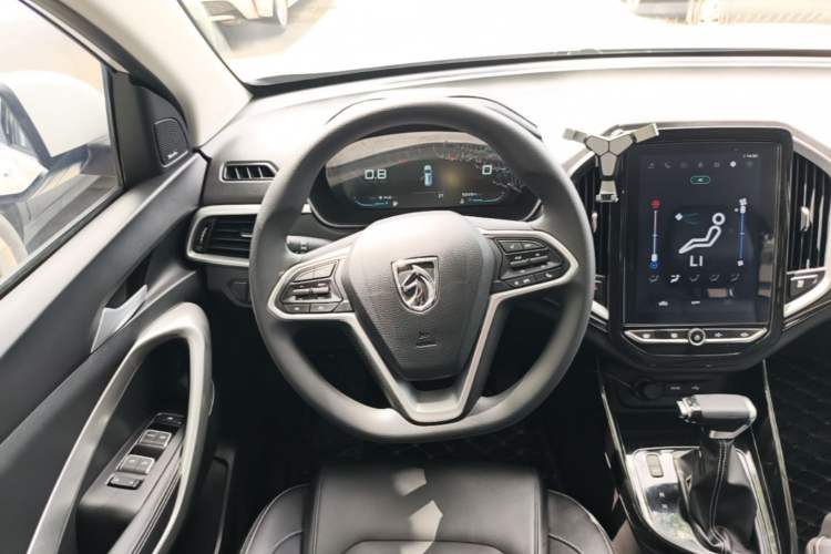 Used Baojun 530 2021 Global Car Anniversary Edition 1.5T CVT Luxury Model 7 Seats Steering Wheel