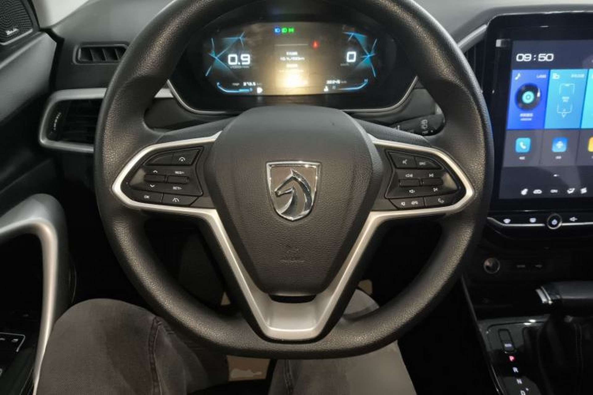 Used Baojun 530 2021 Global Car Anniversary Edition 1.5T CVT Luxury Model 7 Seats Steering Wheel