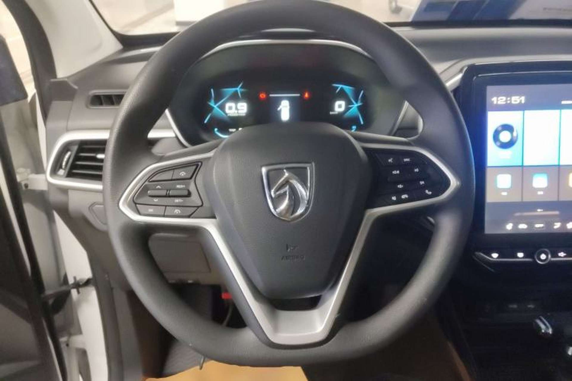 Used Baojun 530 2021 Global Car Anniversary Edition 1.5T CVT Luxury Model 5 Seats Steering Wheel