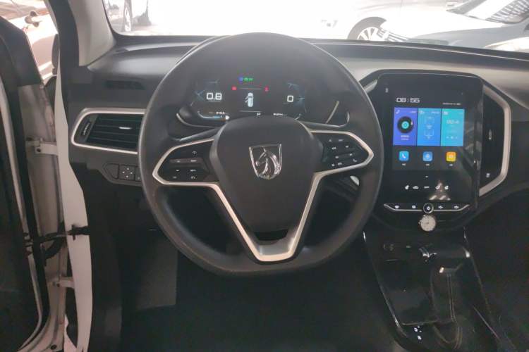 Used Baojun 530 2021 Global Car Anniversary Edition 1.5T CVT Luxury Model 7 Seats Steering Wheel