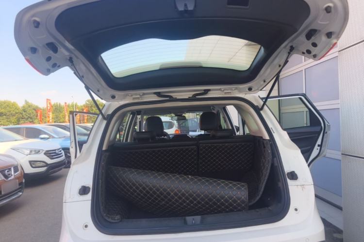 Used Baojun 530 2021 Global Car Anniversary Edition 1.5T CVT Luxury Model 5 Seats Trunk