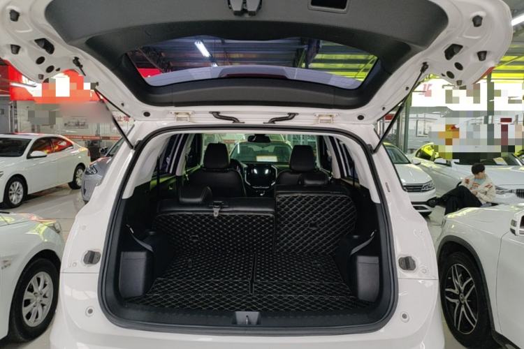 Used Baojun 530 2021 Global Car Anniversary Edition 1.5T CVT Prestige Connected Model 7 Seats Trunk