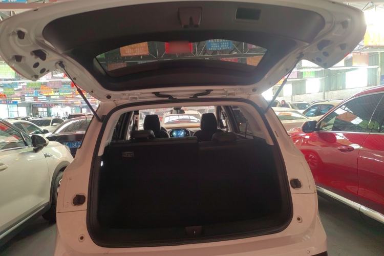Used Baojun 530 2021 Global Car Anniversary Edition 1.5T CVT Prestige Connected Model 5 Seats Trunk