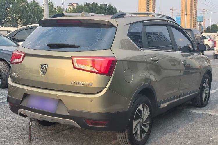 Used Baojun 560 2015 1.8L manual luxury version Exterior 3