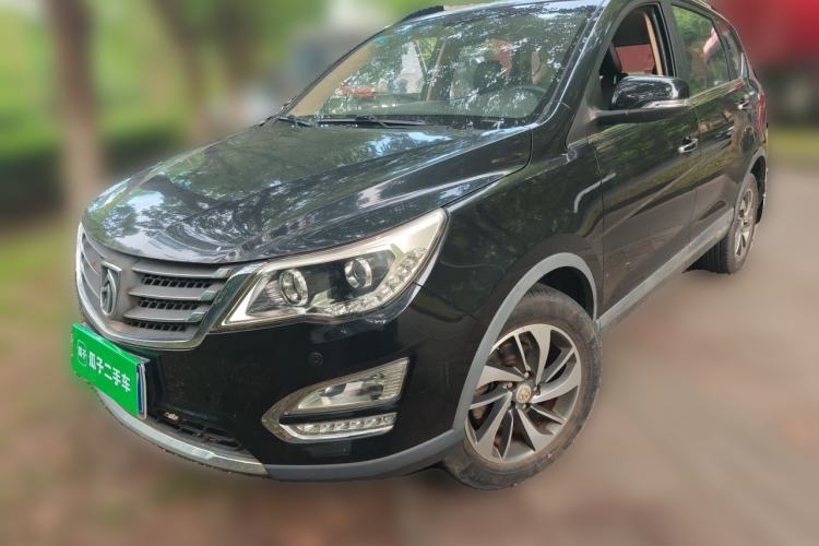 Used Baojun 560 2015 1.8L manual luxury version Guazi used car, China used car export, Used car for sale, Used  cars, Cheapest cars for sale