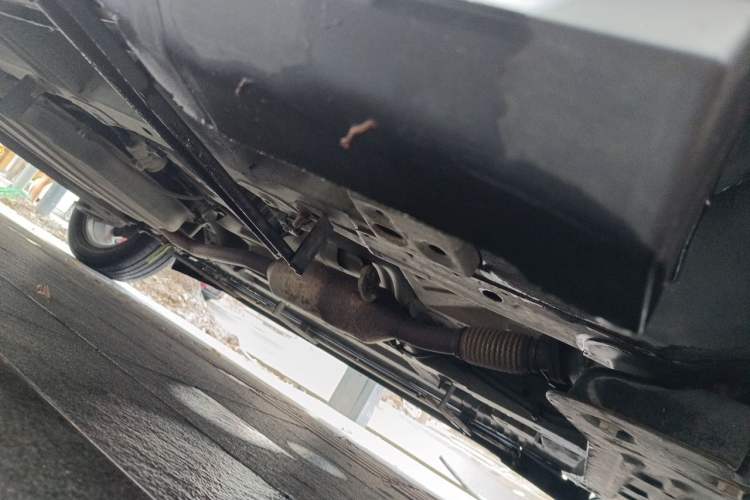 Used Baojun 560 2015 1.8L manual luxury version Chassis Front Right