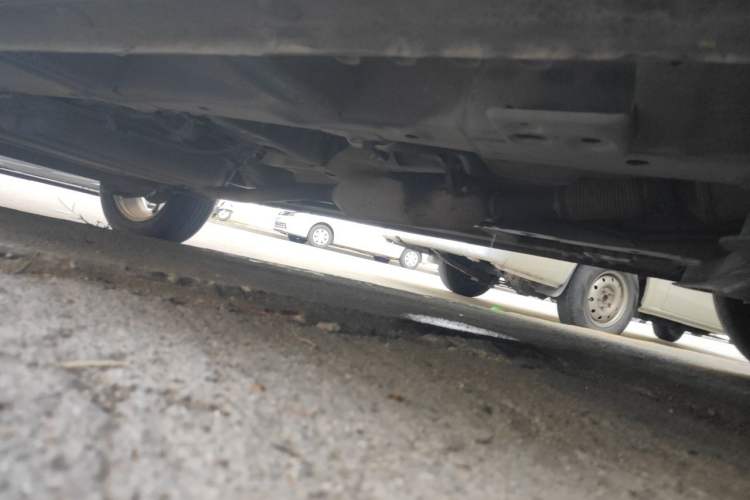 Used Baojun 560 2015 1.8L manual Comfort trim level Chassis Front Right