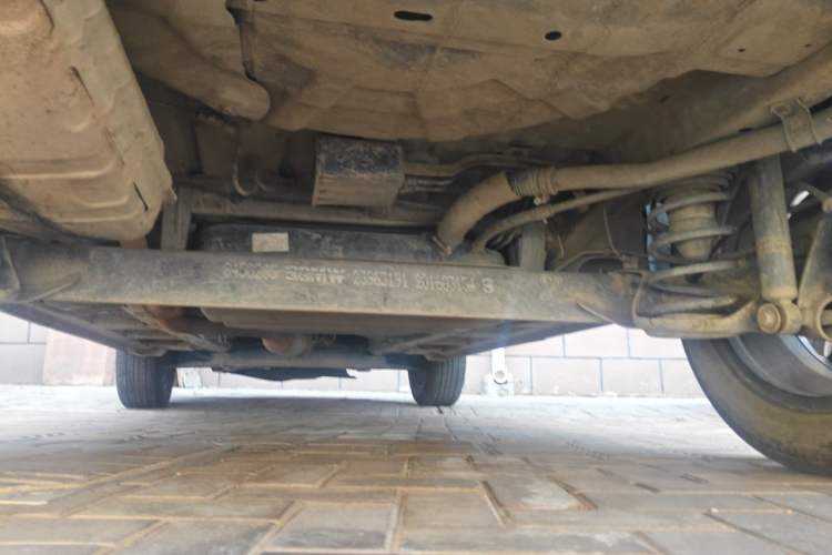 Used Baojun 560 2015 1.8L manual luxury version Chassis Rear