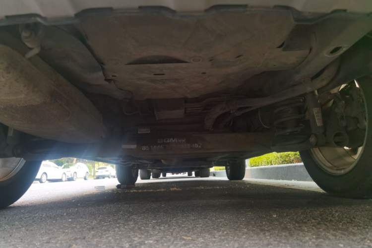 Used Baojun 560 2015 1.8L manual Comfort trim level Chassis Rear