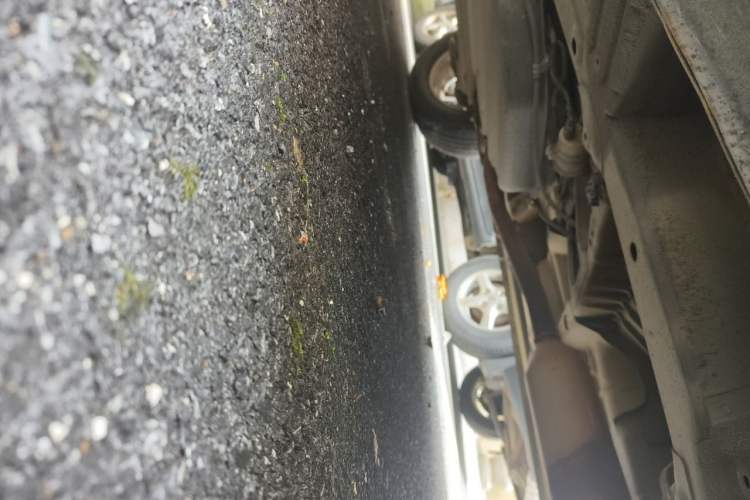 Used Baojun 560 2015 1.8L manual Comfort trim level Chassis Rear Left