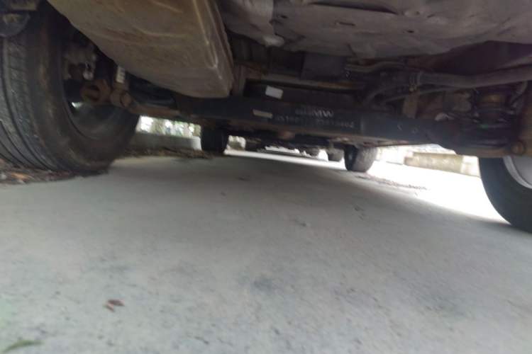 Used Baojun 560 2015 1.8L manual luxury version Chassis Rear