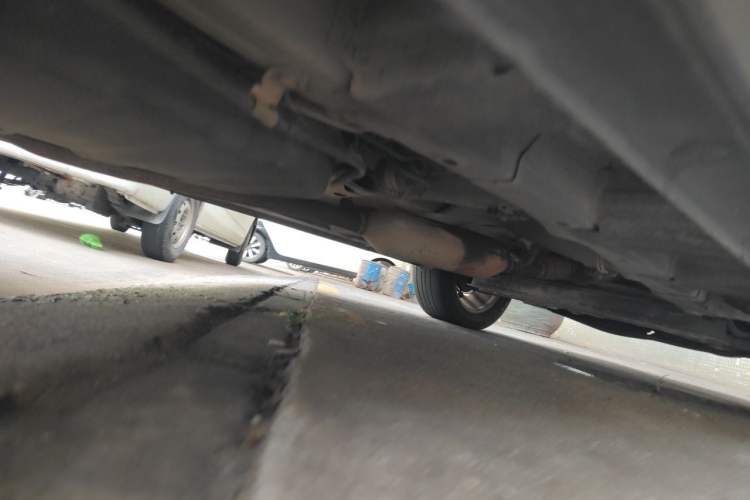 Used Baojun 560 2015 1.8L manual Comfort trim level Chassis Rear Right