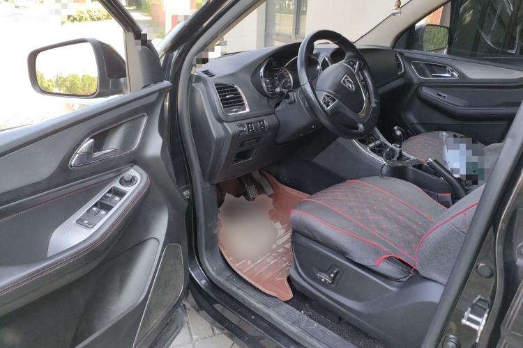 Used Baojun 560 2015 1.8L manual luxury version Driver Seat