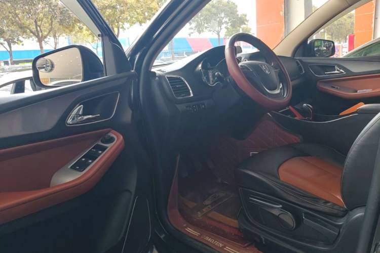 Used Baojun 560 2015 1.8L Manual Elite Edition Driver Seat