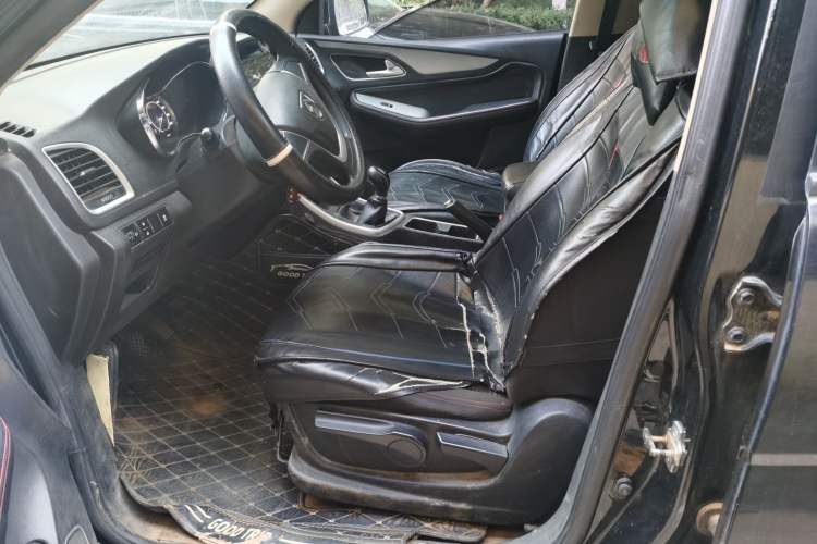 Used Baojun 560 2015 1.8L manual Comfort trim level Driver Seat