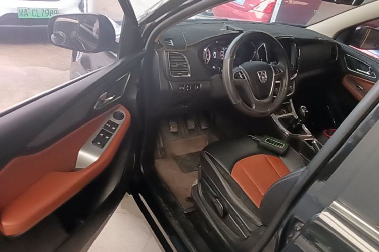Used Baojun 560 2015 1.8L Manual Elite Edition Driver Seat