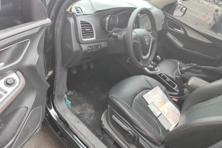 Used Baojun 560 2015 1.8L manual Comfort trim level Driver Seat