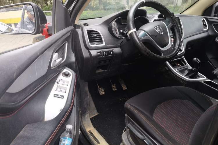 Used Baojun 560 2015 1.8L manual Comfort trim level Driver Seat