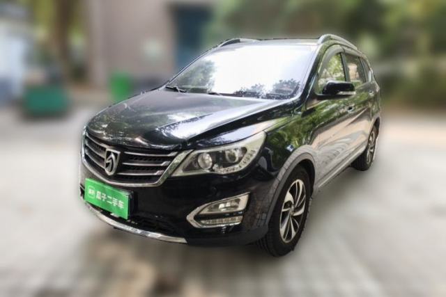 Used Baojun 560 2015 1.8L manual luxury version