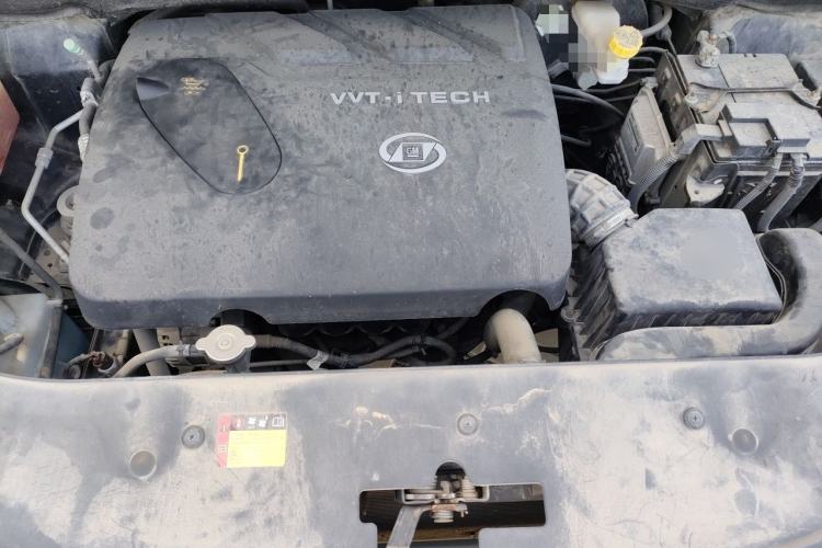Used Baojun 560 2015 1.8L manual luxury version Engine Bay
