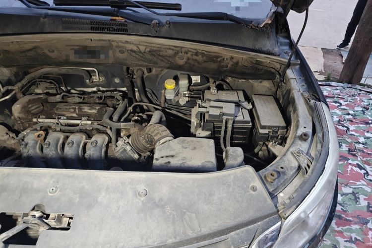 Used Baojun 560 2015 1.8L manual Comfort trim level Engine Bay Left