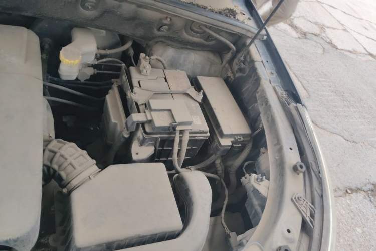 Used Baojun 560 2015 1.8L Manual Elite Edition Engine Bay Left